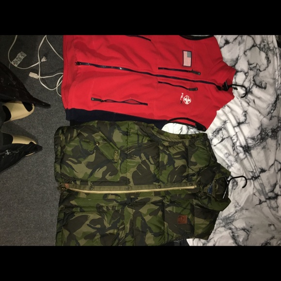 polo Ralph Lauren vest one is red/blackthe second one is green camouflage